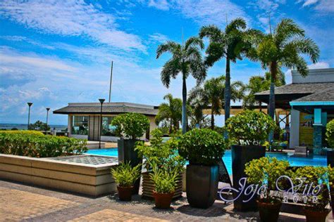 bacolod hotels and resorts.